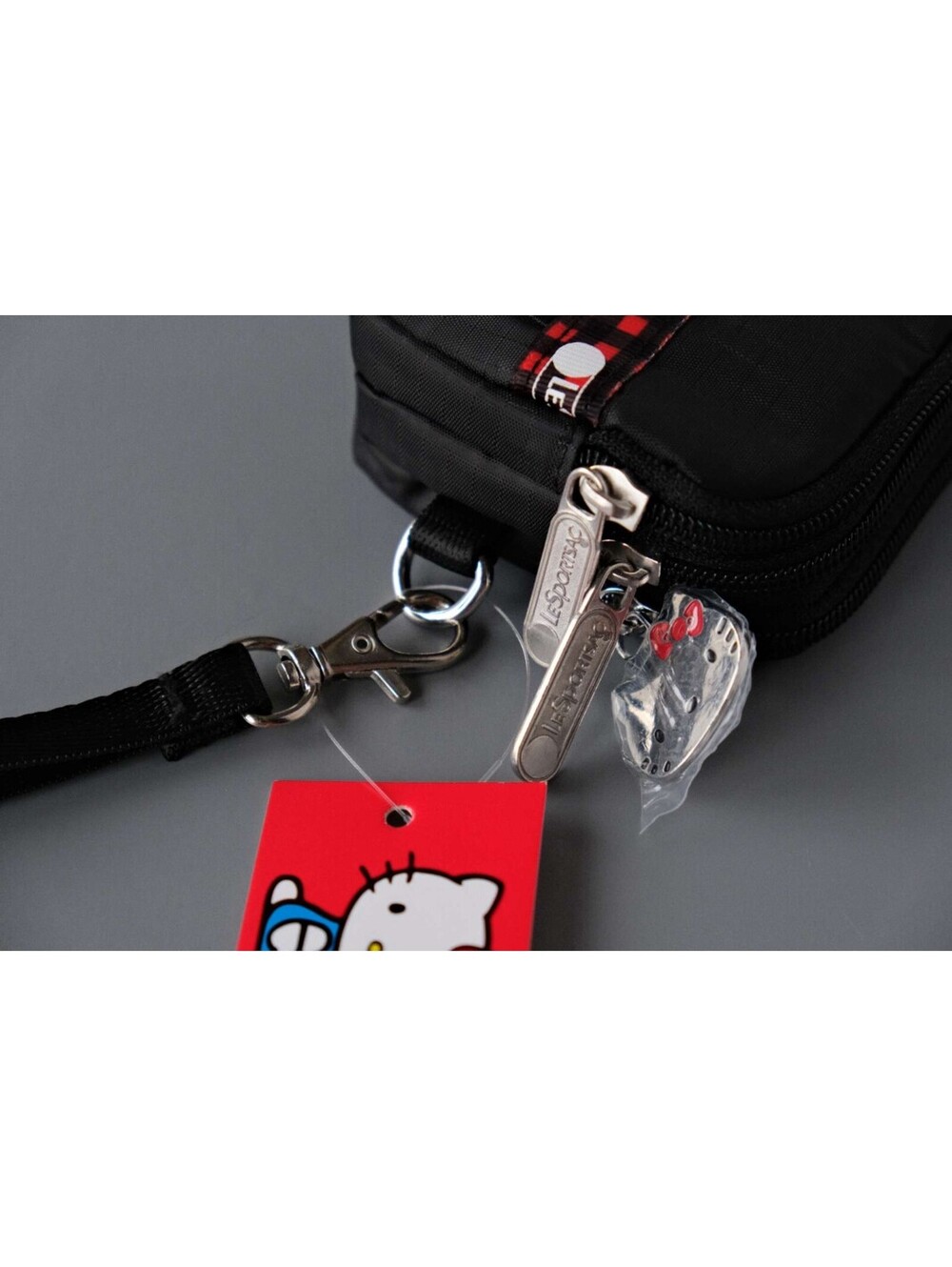 LeSportsac Hello Kitty Black 3-Zip Wristlet Wallet NWT - Picture 8 of 9